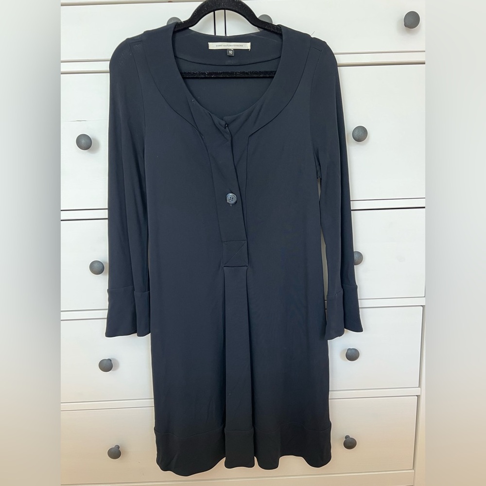 Dark Navy DVF Knee Length Long Sleeve Mod Dress size 10 With Pockets